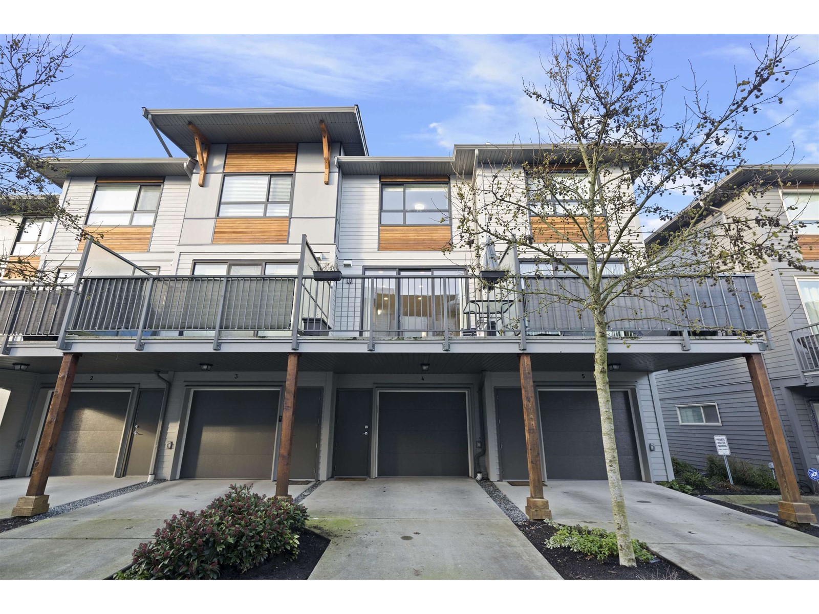 Property at 4 8508 204 STREET image 1