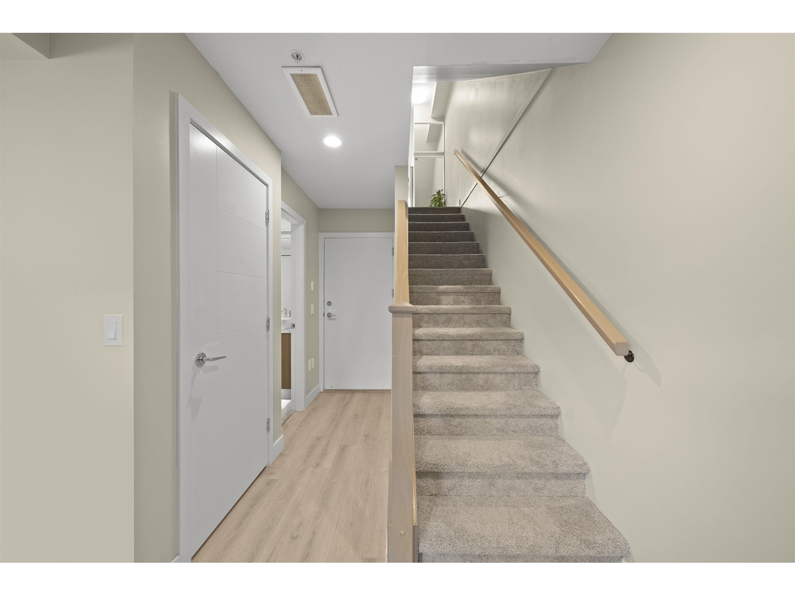 Property at 4 8508 204 STREET image 4