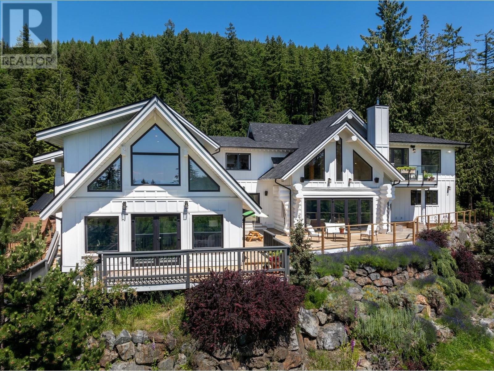 650 LAURA ROAD, Bowen Island, British Columbia