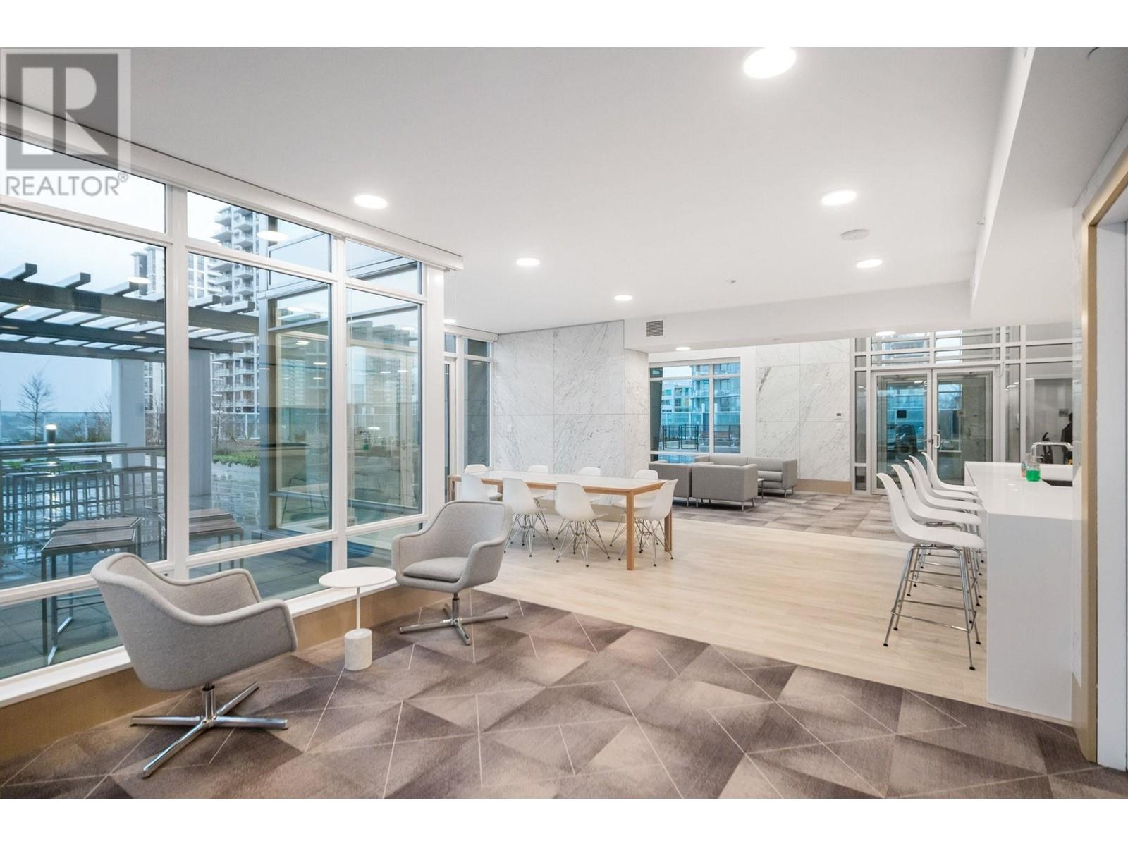 Listing Picture 14 of 37 : 1803 2085 SKYLINE COURT, Burnaby / 本拿比 - 魯藝地產 Yvonne Lu Group - MLS Medallion Club Member