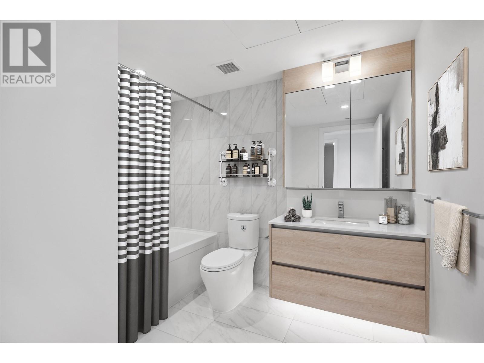 Listing Picture 7 of 37 : 1803 2085 SKYLINE COURT, Burnaby / 本拿比 - 魯藝地產 Yvonne Lu Group - MLS Medallion Club Member