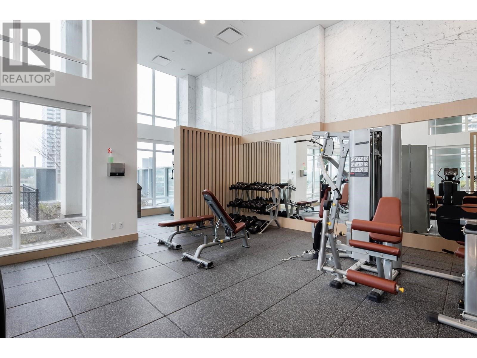 Listing Picture 23 of 37 : 1803 2085 SKYLINE COURT, Burnaby / 本拿比 - 魯藝地產 Yvonne Lu Group - MLS Medallion Club Member