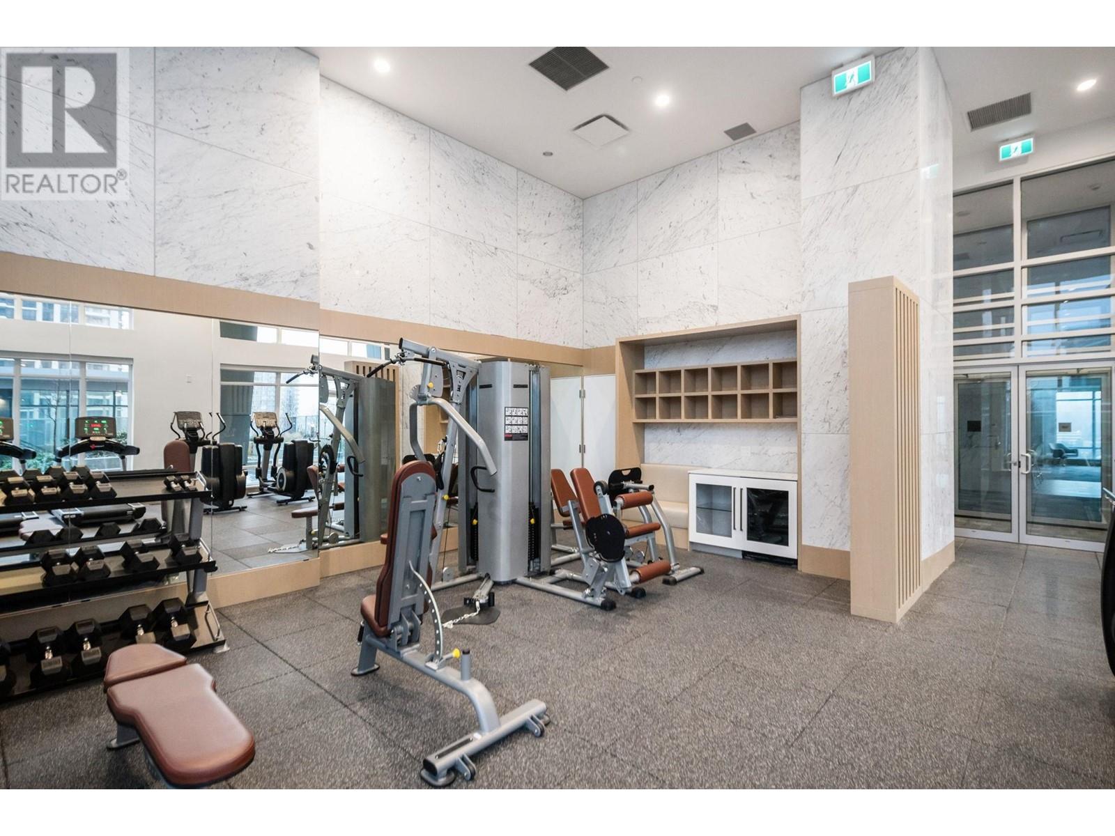 Listing Picture 27 of 37 : 1803 2085 SKYLINE COURT, Burnaby / 本拿比 - 魯藝地產 Yvonne Lu Group - MLS Medallion Club Member