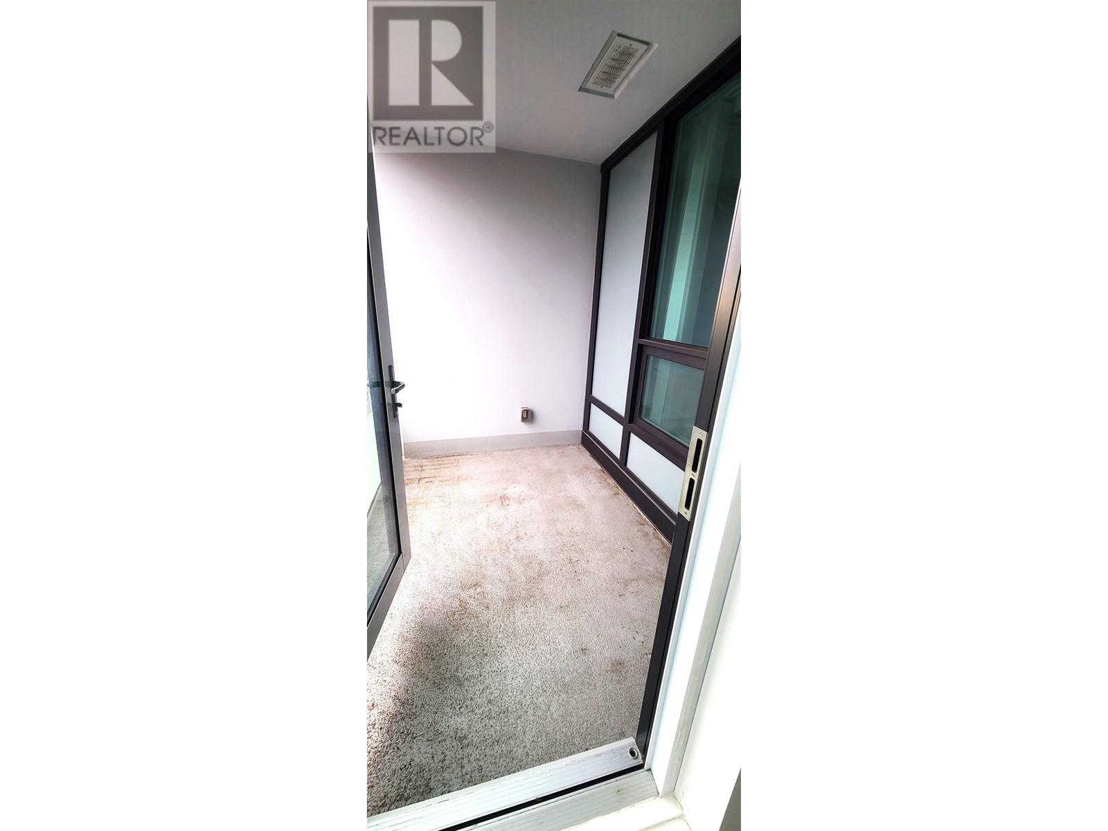 Listing Picture 17 of 35 : 701 6658 DOW AVENUE, Burnaby / 本拿比 - 魯藝地產 Yvonne Lu Group - MLS Medallion Club Member