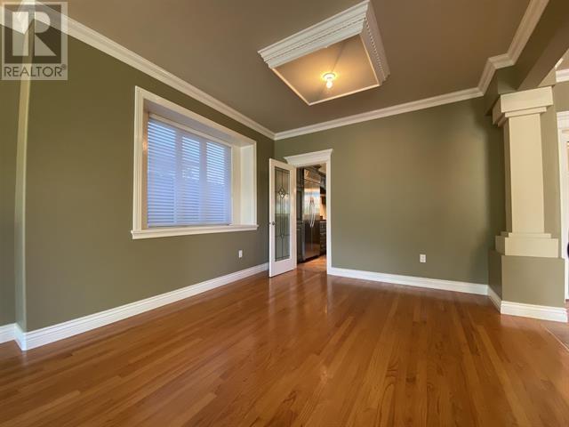 Property at 467 W KINGS ROAD image 4