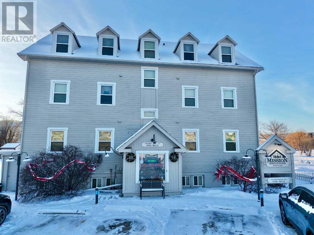 Property at 10002 98 Street image 1