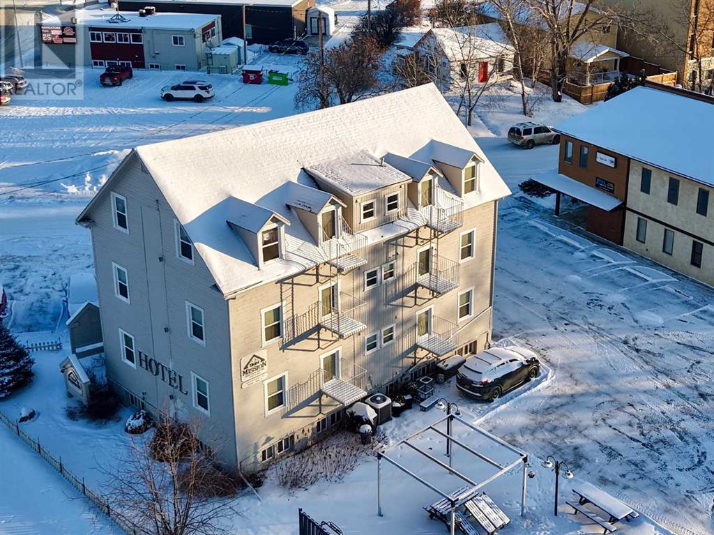 Property at 10002 98 Street image 3