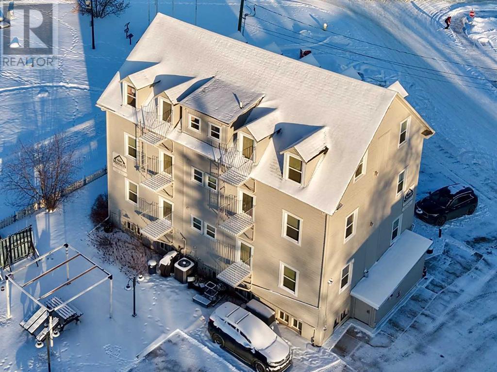 Property at 10002 98 Street image 4