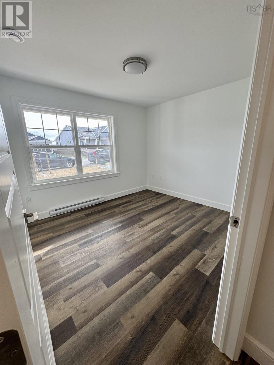 10 Elizabeth Avenue, Garlands Crossing, Nova Scotia  B0N 2T0 - Photo 4 - 202501501