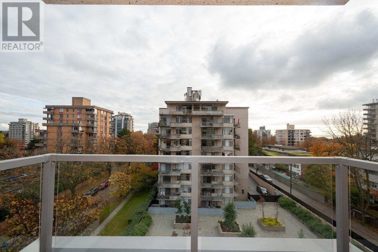 Listing Picture 15 of 20 : 7 5389 VINE STREET, Vancouver / 溫哥華 - 魯藝地產 Yvonne Lu Group - MLS Medallion Club Member