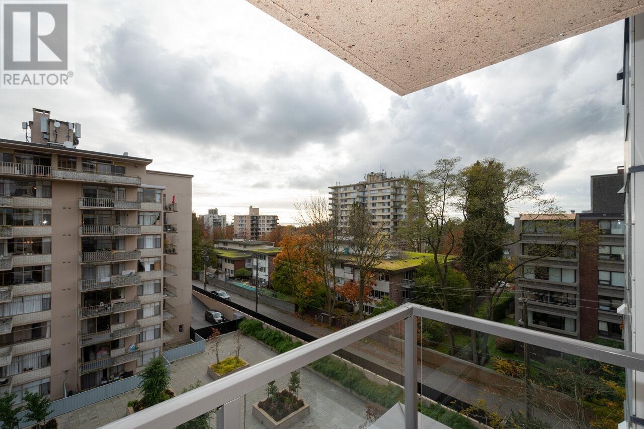 Listing Picture 17 of 20 : 7 5389 VINE STREET, Vancouver / 溫哥華 - 魯藝地產 Yvonne Lu Group - MLS Medallion Club Member