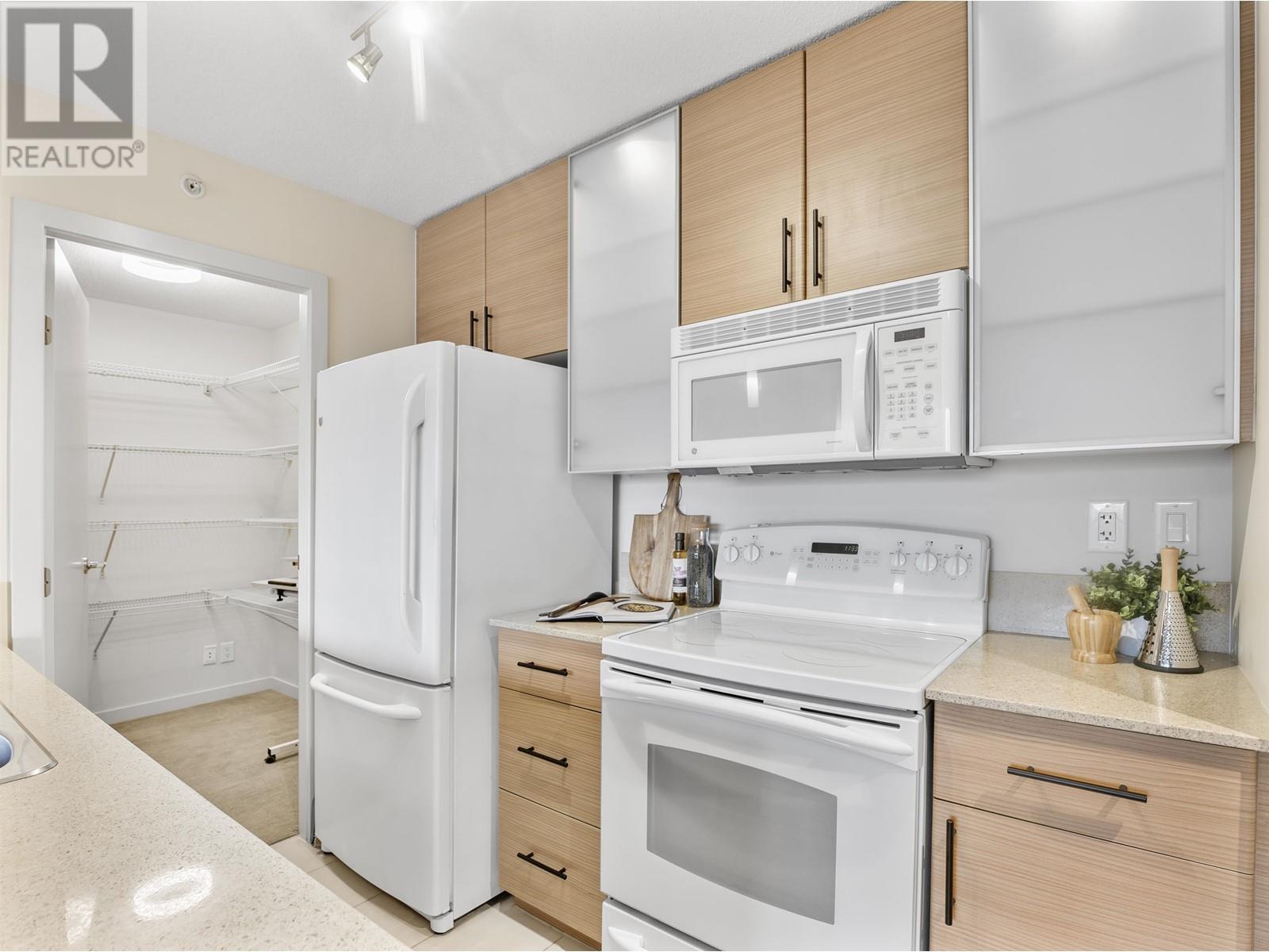 710 928 Homer Street, Vancouver, British Columbia  V6B 1T7 - Photo 15 - R2959590