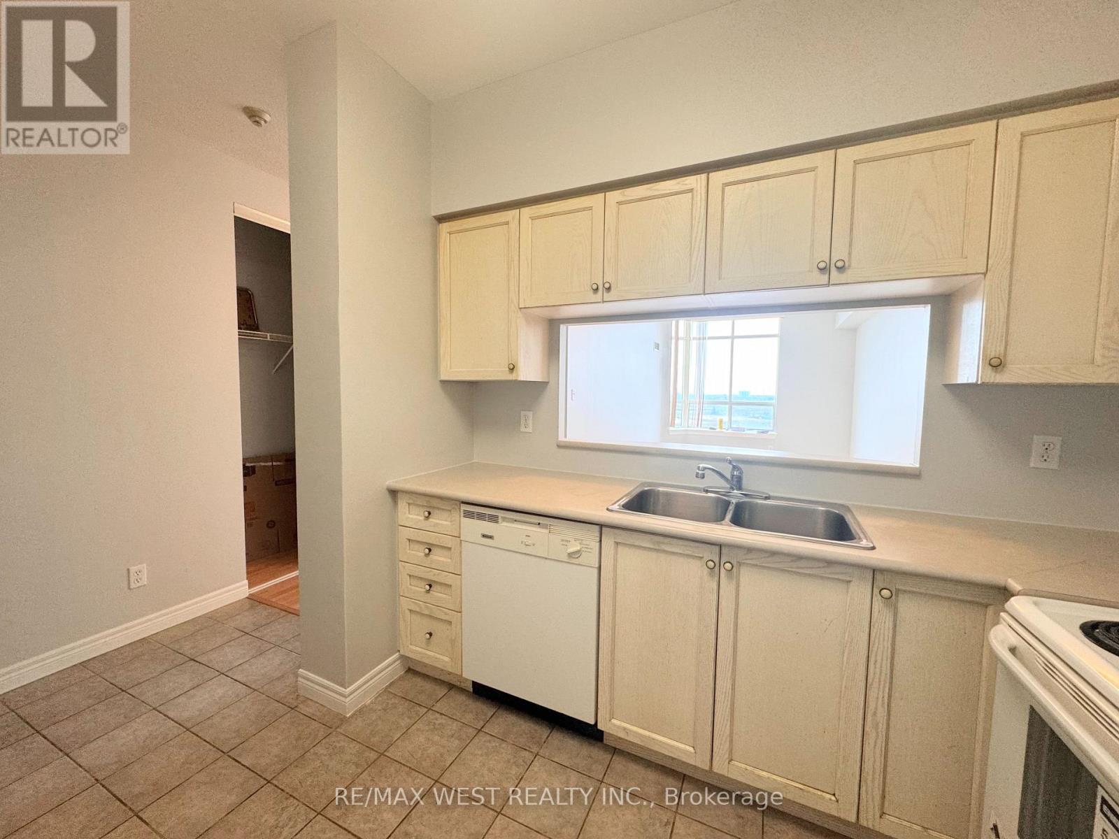 Property at PH7 - 1700 EGLINTON AVENUE E image 4