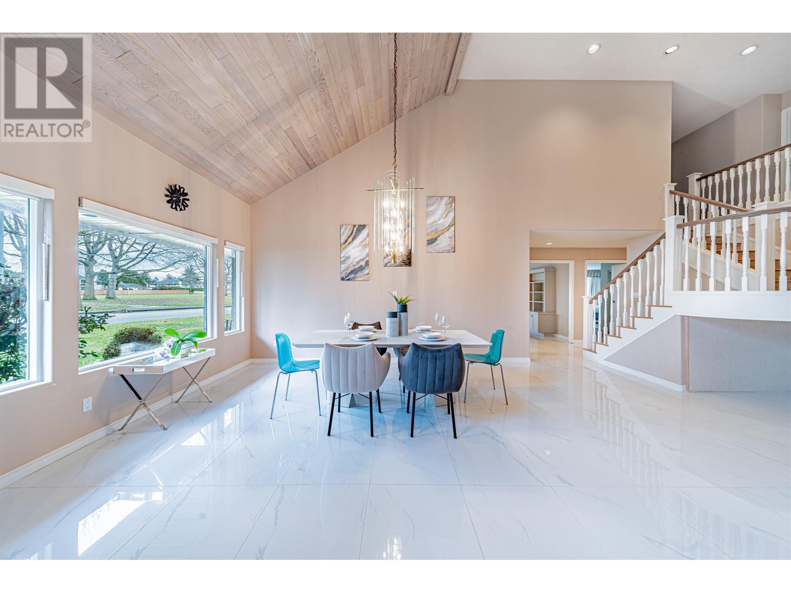 Listing Picture 2 of 33 : 7215 FROBISHER DRIVE, Richmond / 烈治文 - 魯藝地產 Yvonne Lu Group - MLS Medallion Club Member