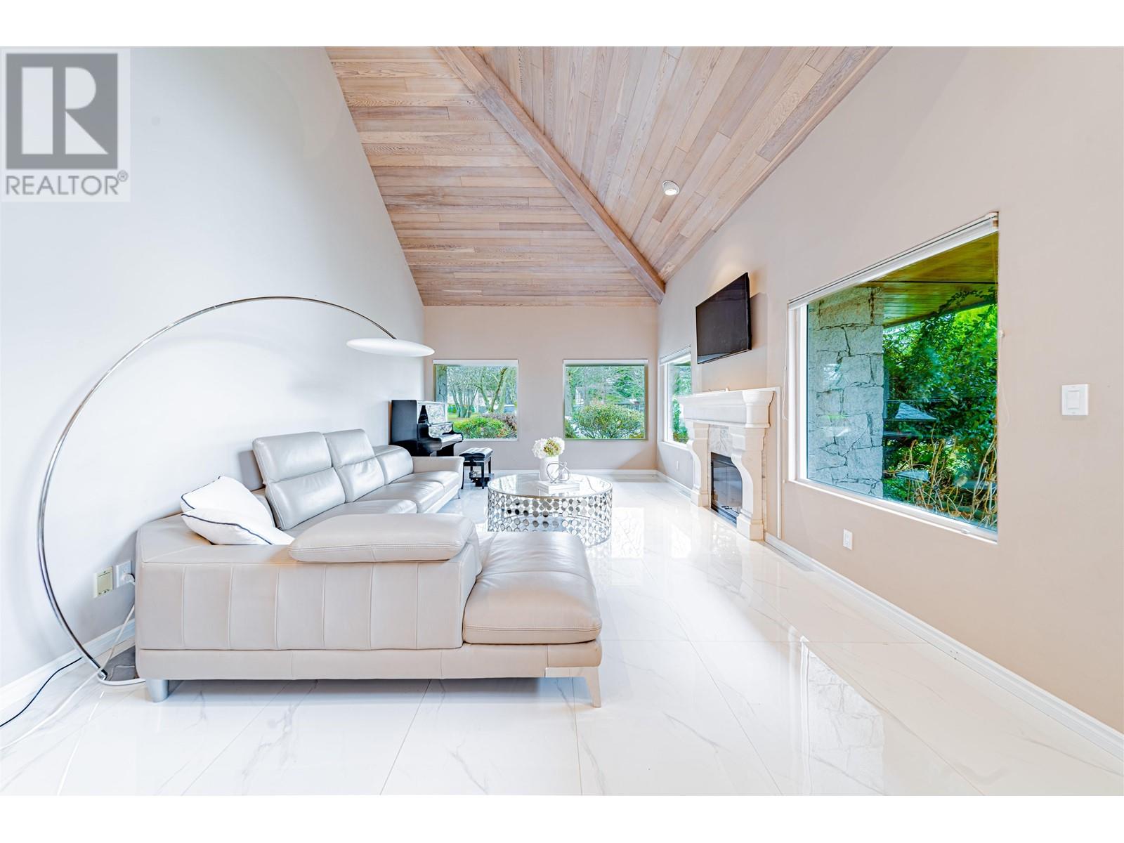 Listing Picture 6 of 33 : 7215 FROBISHER DRIVE, Richmond / 烈治文 - 魯藝地產 Yvonne Lu Group - MLS Medallion Club Member