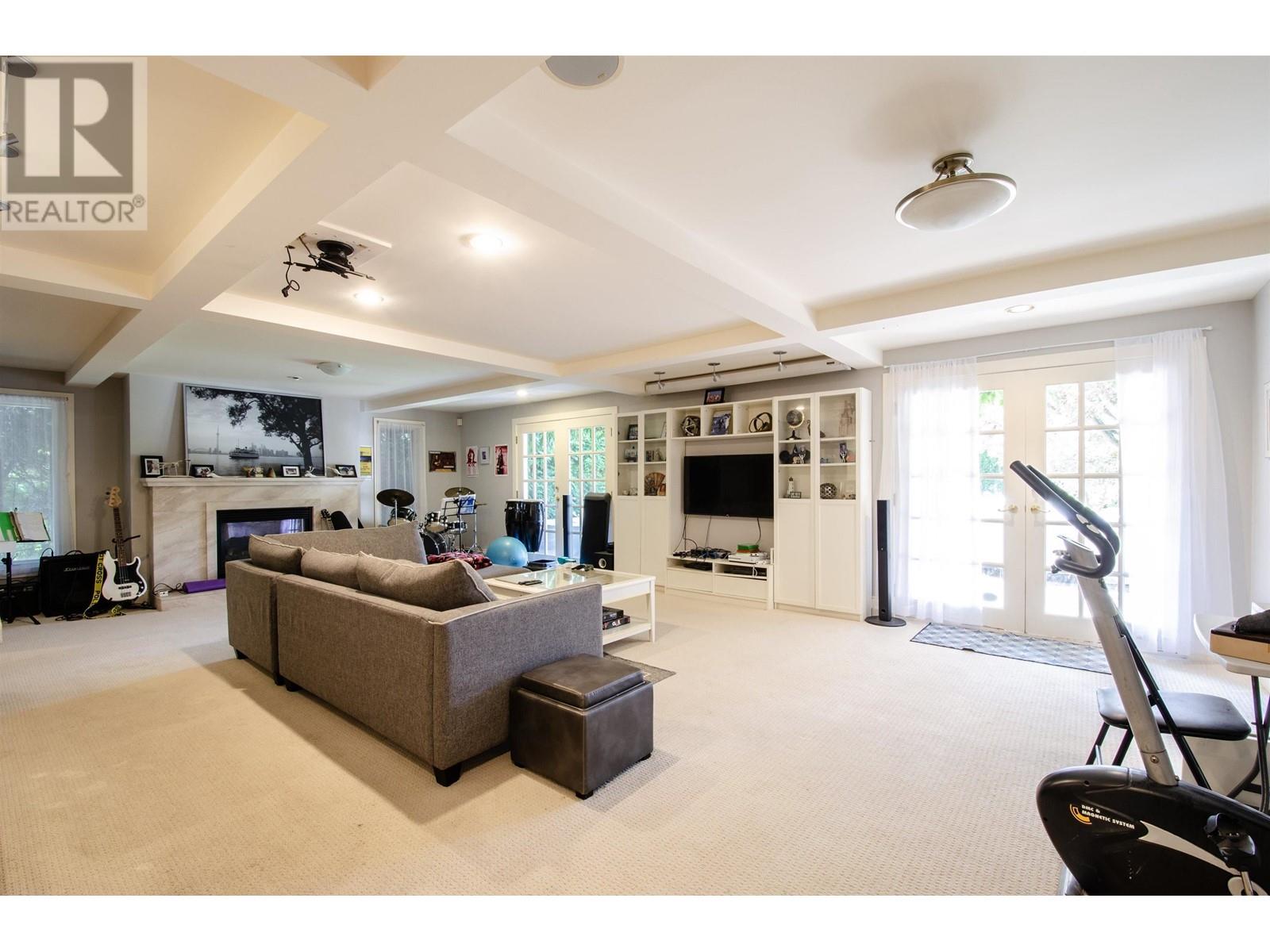 Listing Picture 32 of 40 : 4429 ANGUS DRIVE, Vancouver / 溫哥華 - 魯藝地產 Yvonne Lu Group - MLS Medallion Club Member