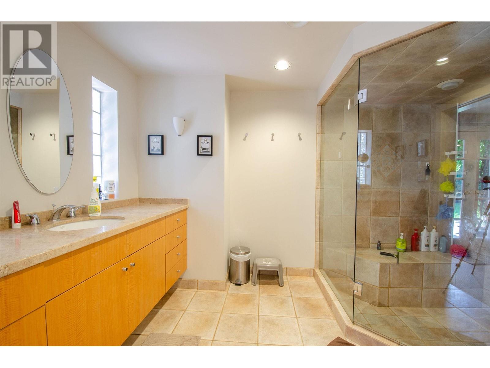 Listing Picture 36 of 40 : 4429 ANGUS DRIVE, Vancouver / 溫哥華 - 魯藝地產 Yvonne Lu Group - MLS Medallion Club Member