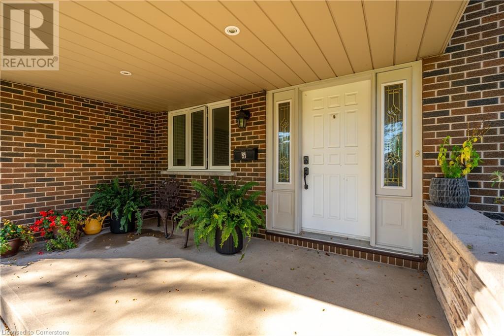 Property at 3 COLONIAL Court image 2