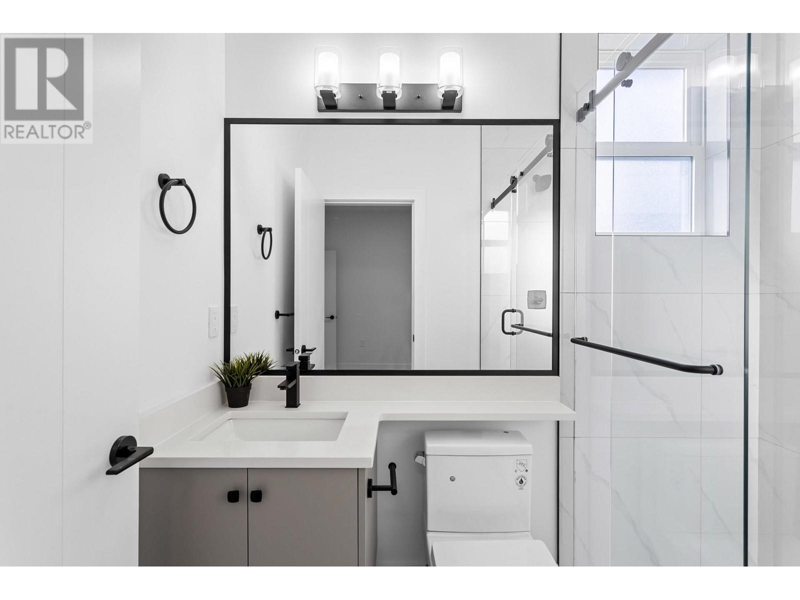 2472 Glenwood Avenue, Port Coquitlam, British Columbia  V3B 1Y8 - Photo 26 - R2959464