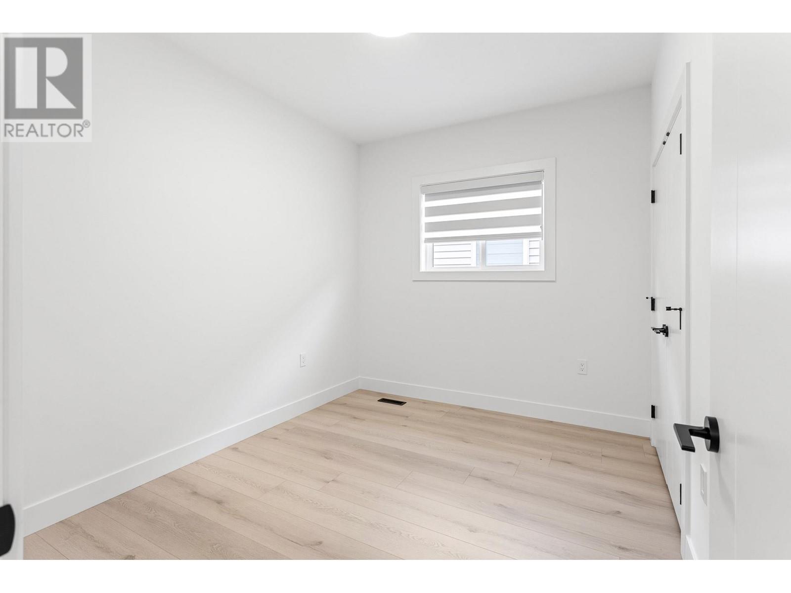 2472 Glenwood Avenue, Port Coquitlam, British Columbia  V3B 1Y8 - Photo 28 - R2959464