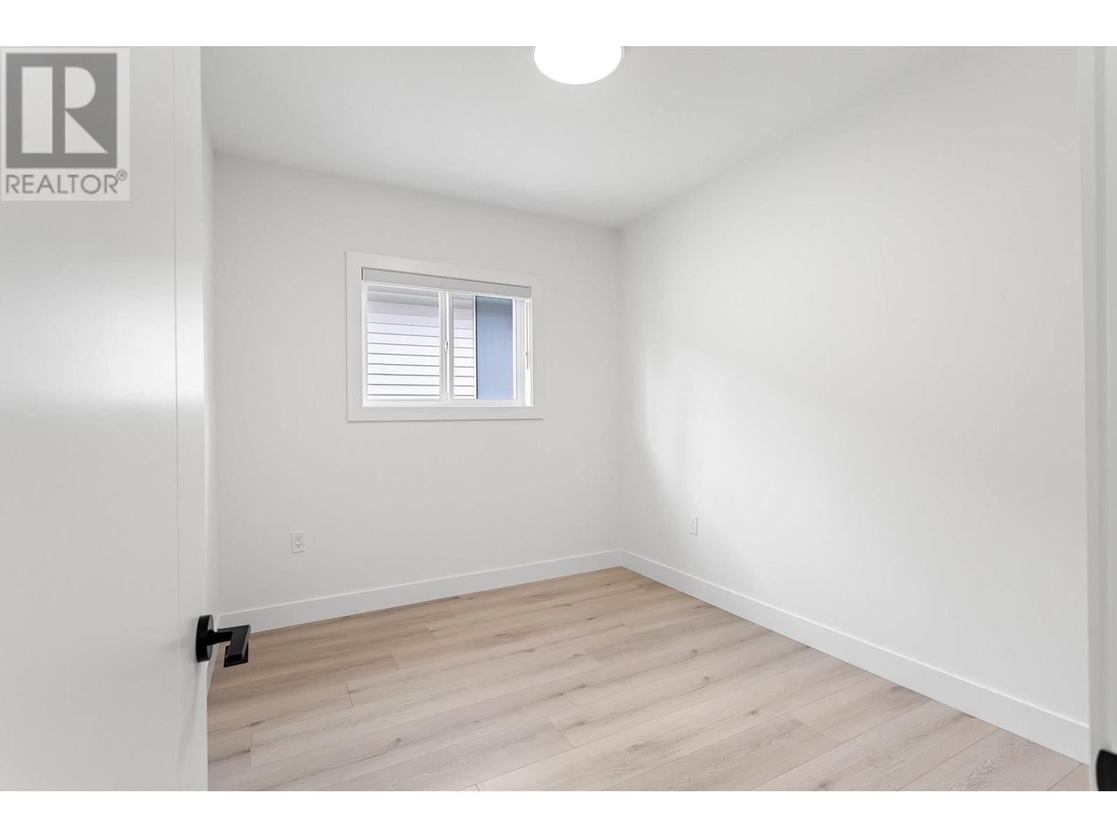 2472 Glenwood Avenue, Port Coquitlam, British Columbia  V3B 1Y8 - Photo 27 - R2959464