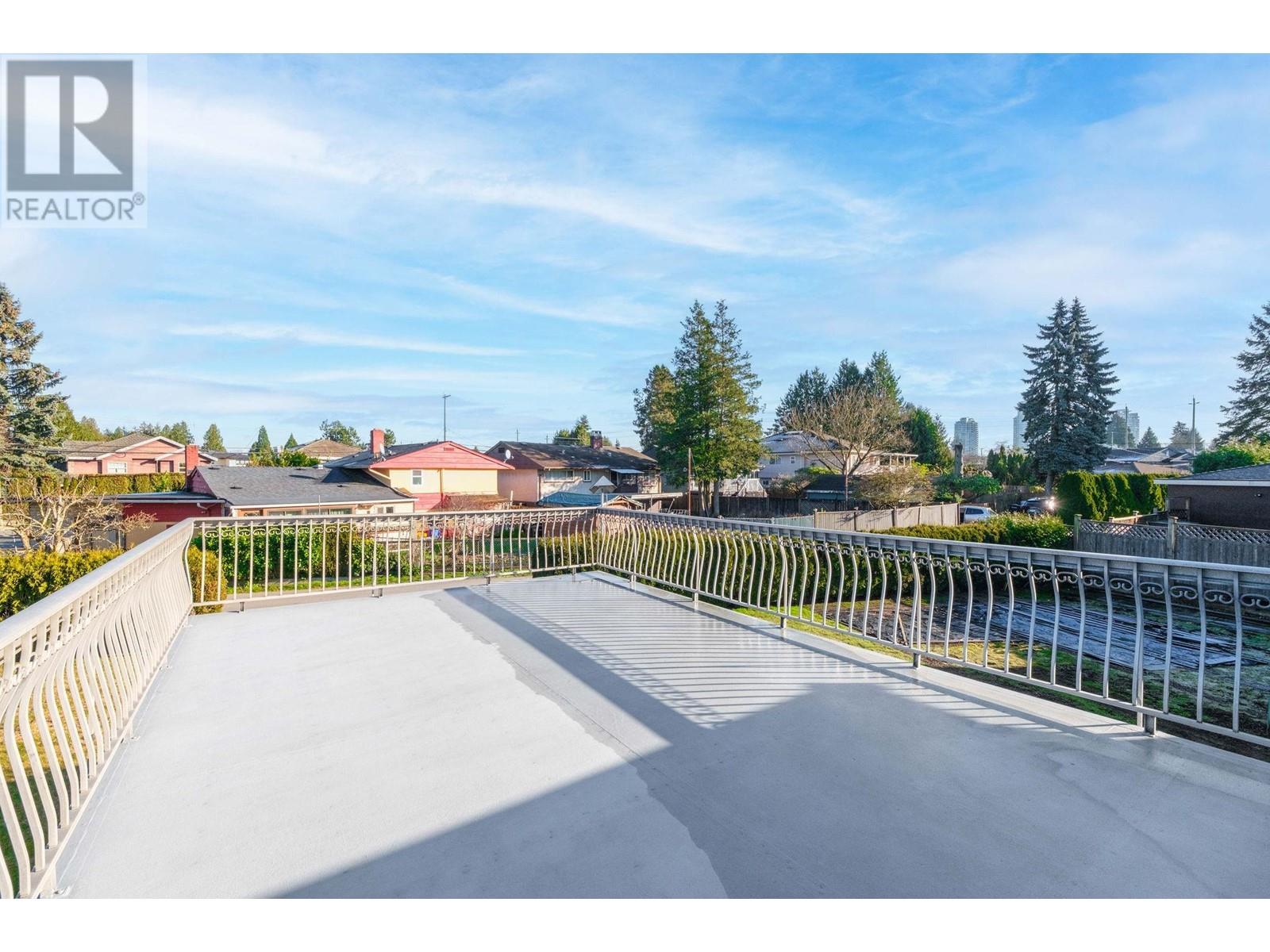 7031 Bryant Court, Burnaby, British Columbia  V5E 1T1 - Photo 13 - R2959623