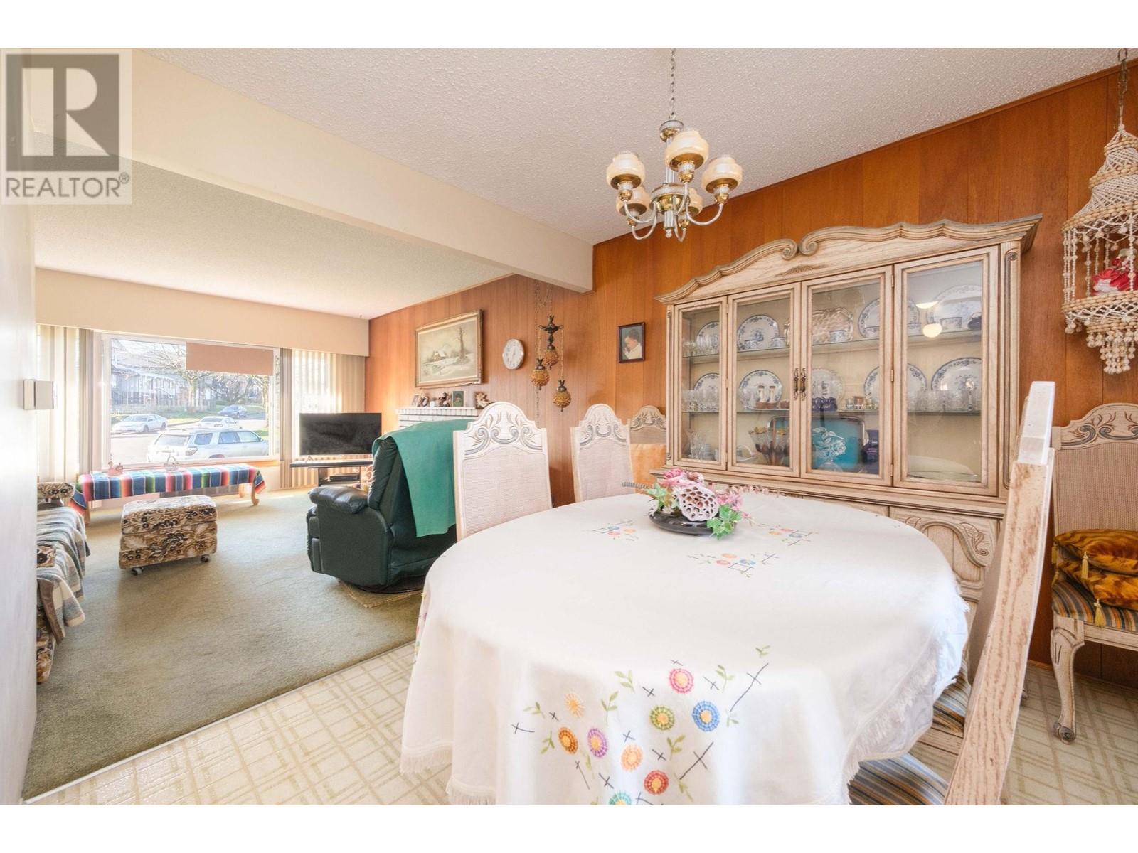 7031 Bryant Court, Burnaby, British Columbia  V5E 1T1 - Photo 6 - R2959623