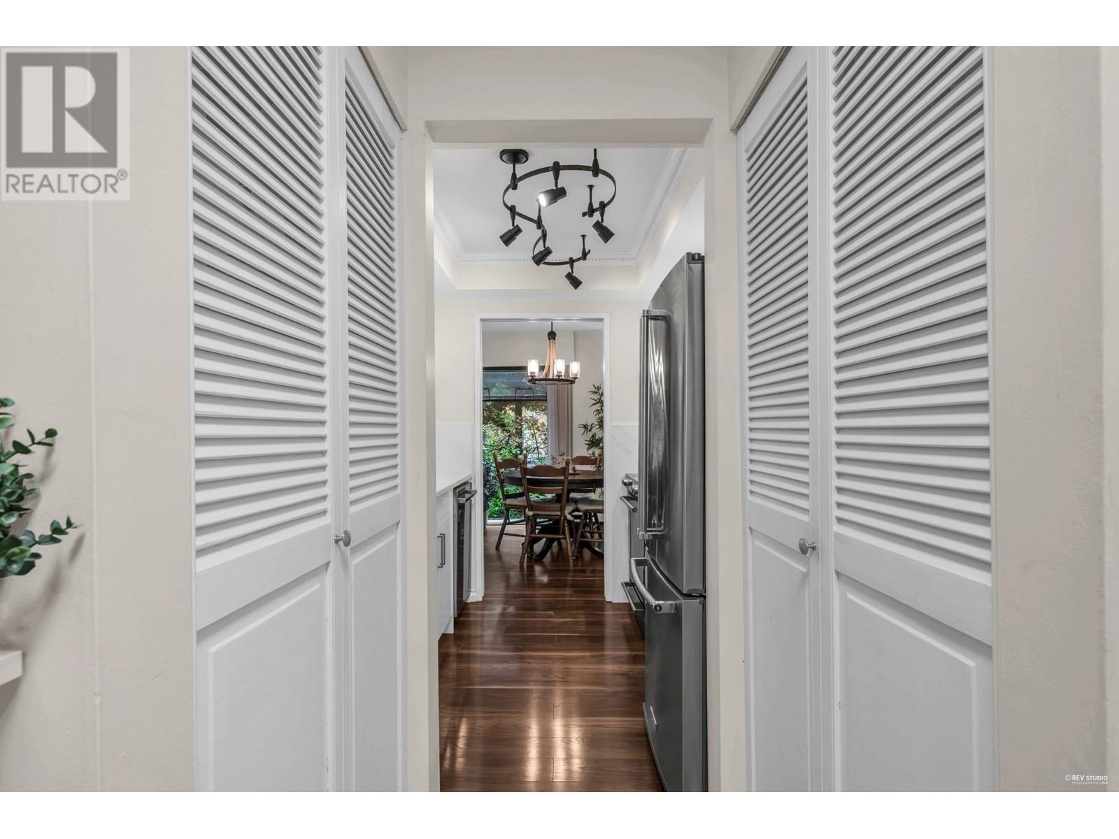 Listing Picture 12 of 24 : 204 2275 W 40TH AVENUE, Vancouver / 溫哥華 - 魯藝地產 Yvonne Lu Group - MLS Medallion Club Member