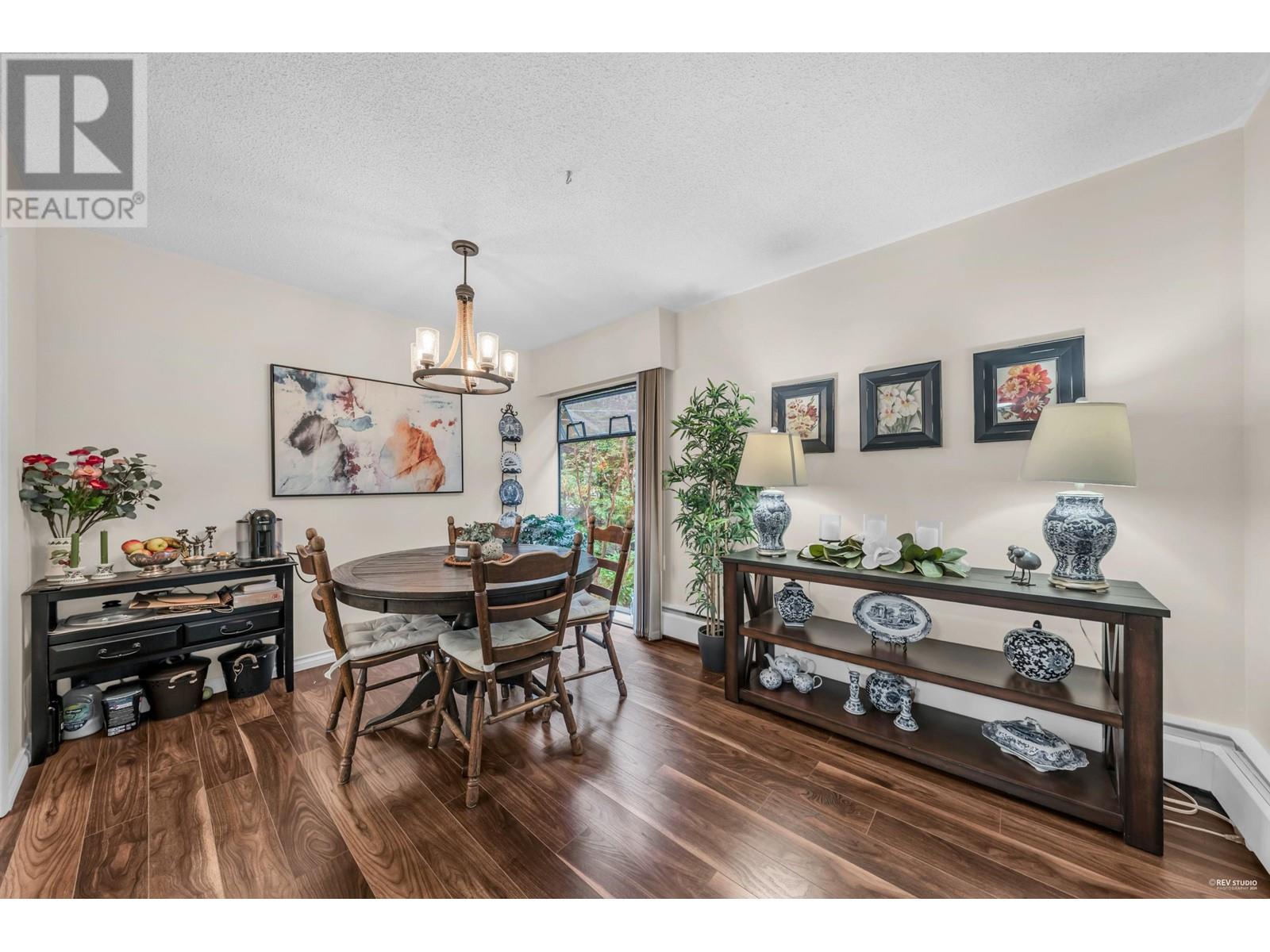 Listing Picture 6 of 24 : 204 2275 W 40TH AVENUE, Vancouver / 溫哥華 - 魯藝地產 Yvonne Lu Group - MLS Medallion Club Member