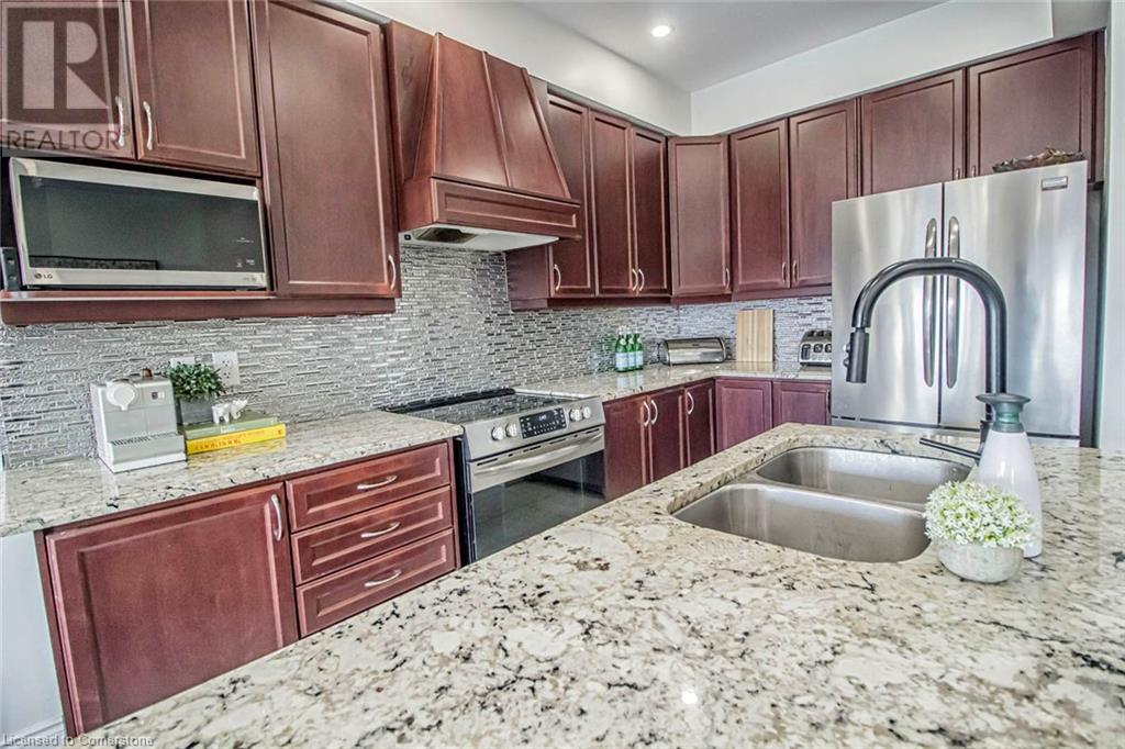 Property at 370 STONEHENGE Drive Unit# 9 image 5