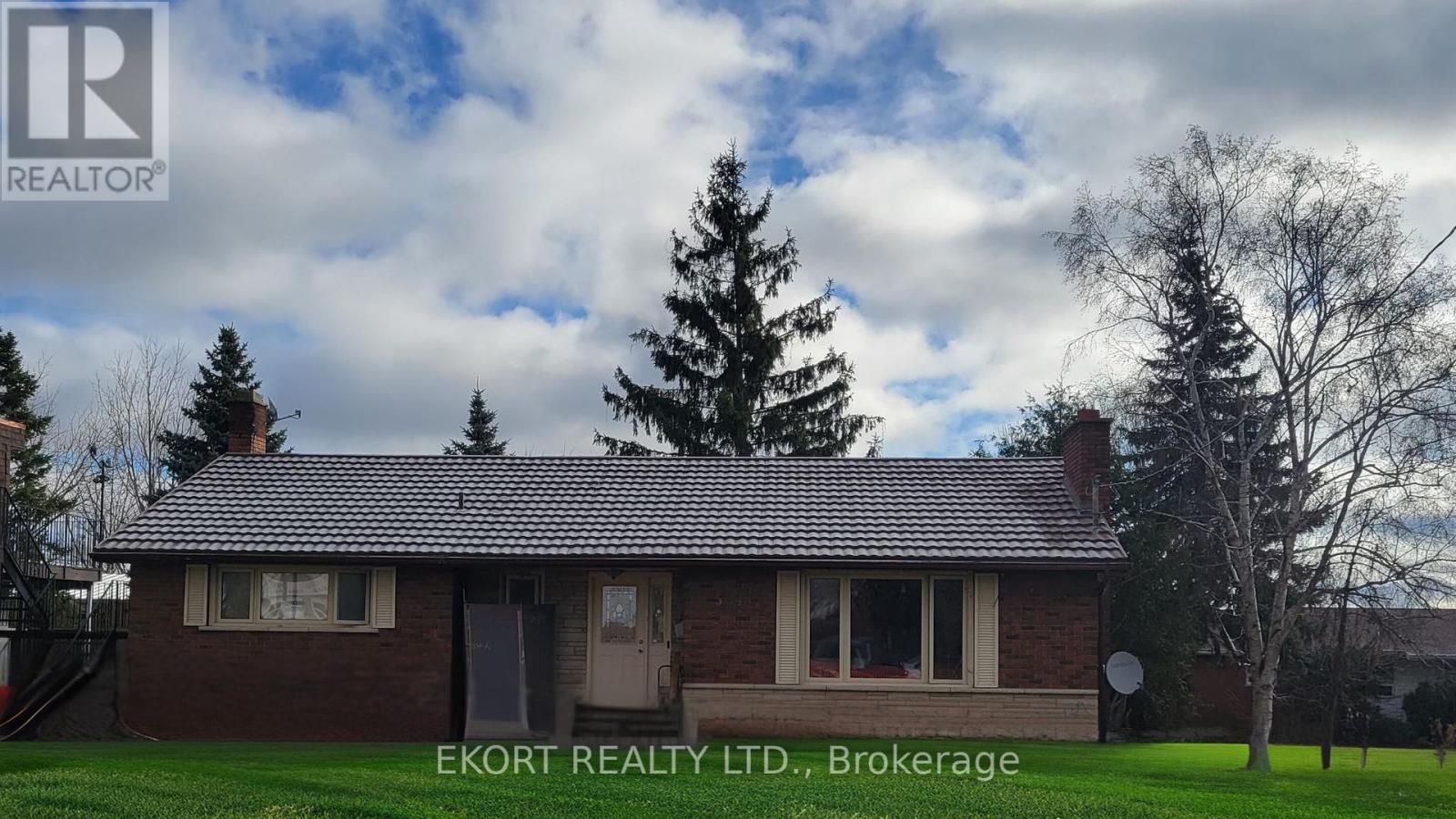 534-540 Old Hwy 2, Quinte West, Ontario  K8V 5P5 - Photo 2 - X11938246