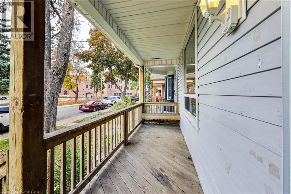 Property at 208 EAST Avenue N image 5