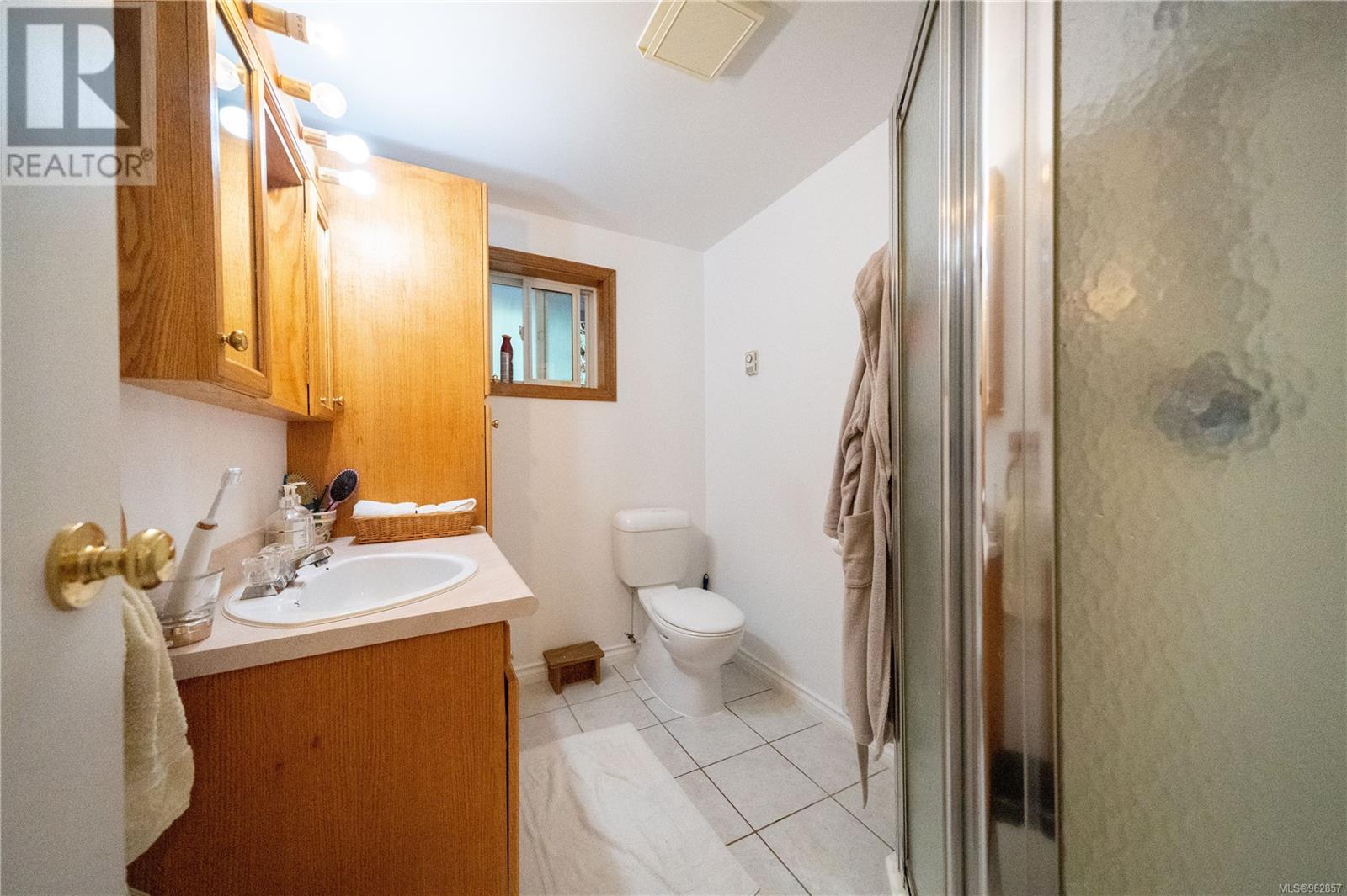 375 Neill St, Tofino, British Columbia  V0R 2Z0 - Photo 16 - 962857