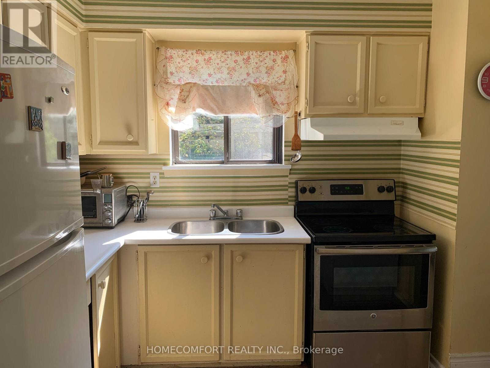 Property at 104 - 3740 DON MILLS ROAD image 5