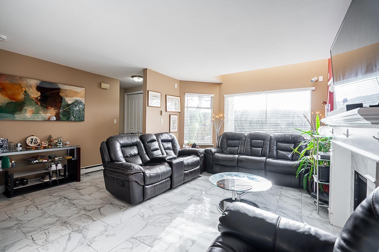 Property at 101 1225 MERKLIN STREET image 1