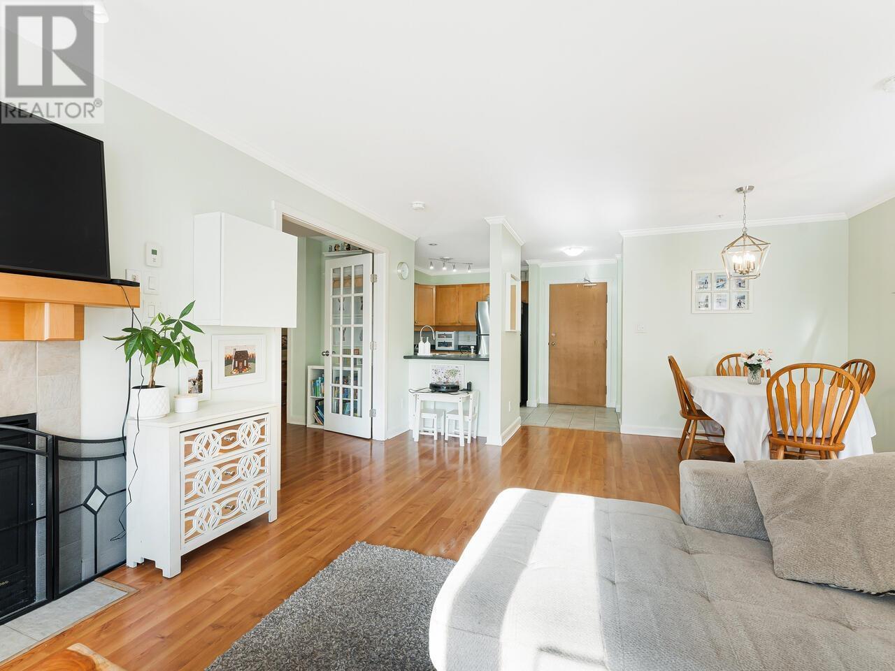 205 38 Seventh Avenue, New Westminster, British Columbia  V3L 5W2 - Photo 10 - R2957296