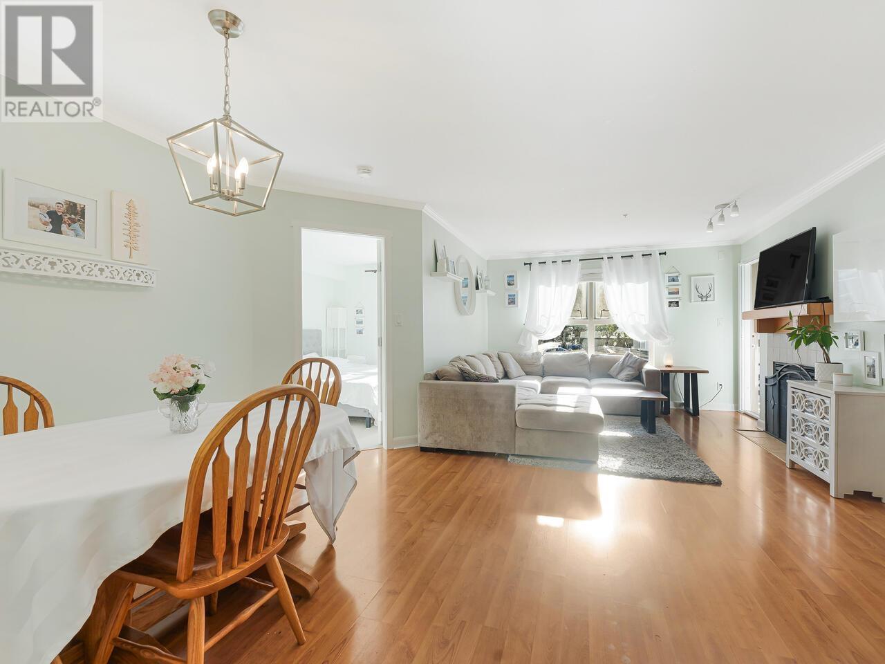 205 38 Seventh Avenue, New Westminster, British Columbia  V3L 5W2 - Photo 13 - R2957296
