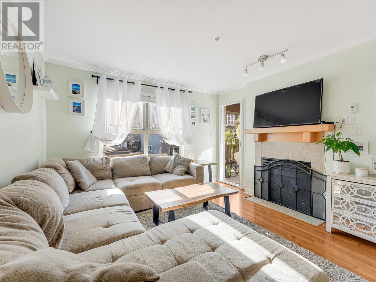 205 38 Seventh Avenue, New Westminster, British Columbia  V3L 5W2 - Photo 7 - R2957296