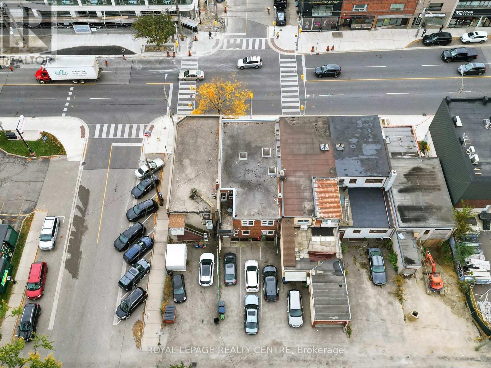 706 The Queensway, Toronto, Ontario  M8Y 1L3 - Photo 24 - W11938296