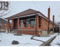 39 MAYALL AVENUE, Toronto, Ontario