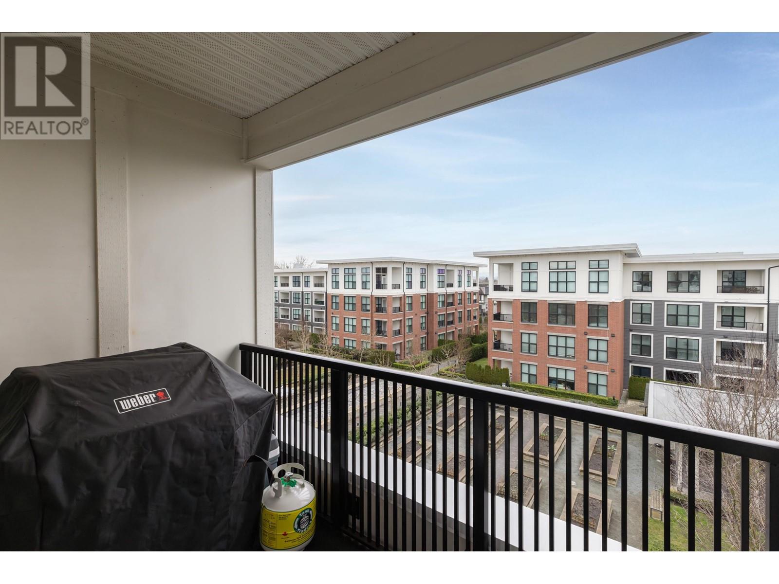 Listing Picture 13 of 38 : 412 9551 ALEXANDRA ROAD, Richmond / 烈治文 - 魯藝地產 Yvonne Lu Group - MLS Medallion Club Member