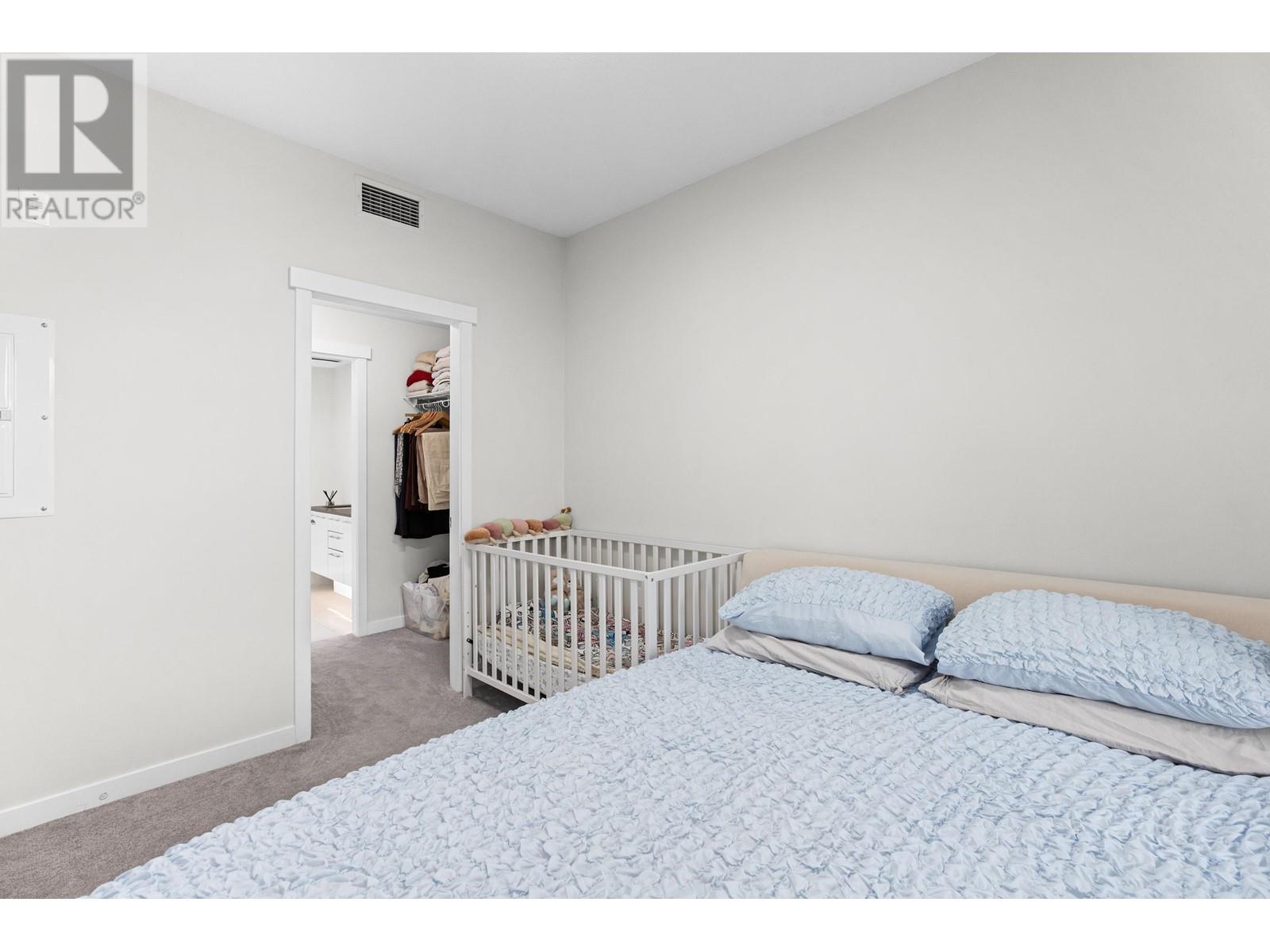 Listing Picture 17 of 38 : 412 9551 ALEXANDRA ROAD, Richmond / 烈治文 - 魯藝地產 Yvonne Lu Group - MLS Medallion Club Member