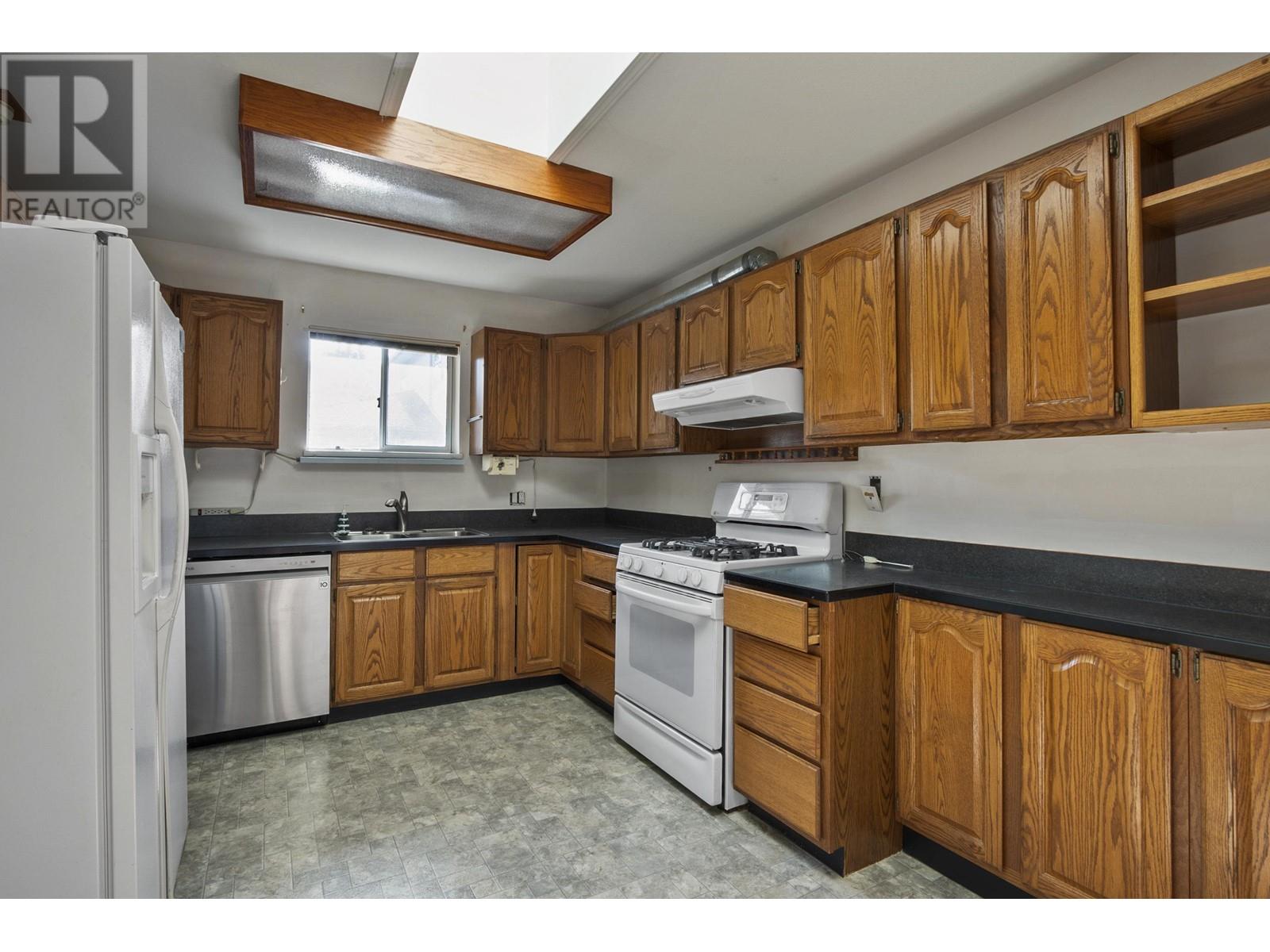 13 22308 124 Avenue, Maple Ridge, British Columbia  V2X 0R6 - Photo 3 - R2959630
