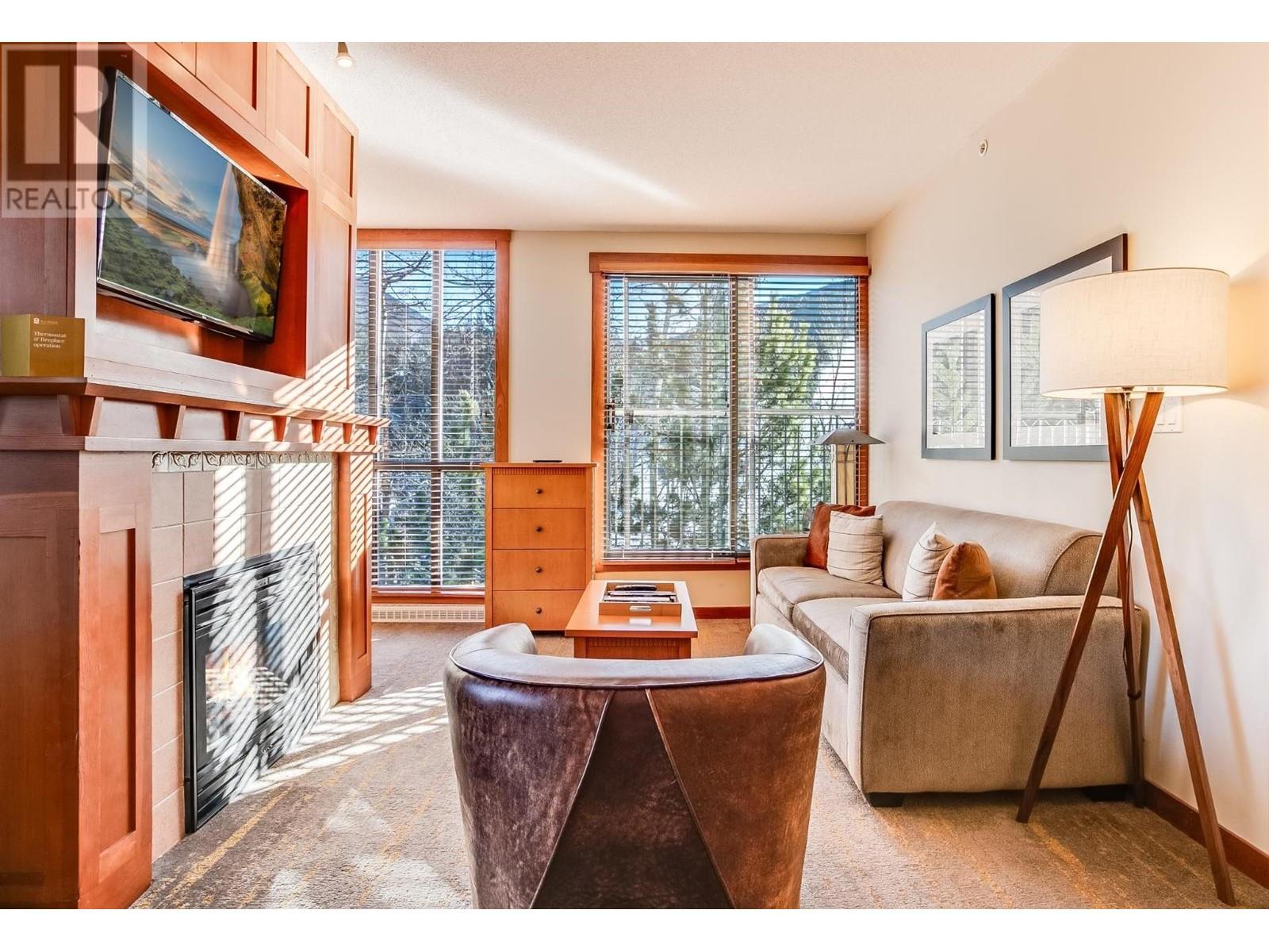 516 4320 Sundial Crescent, Whistler, British Columbia V8E 1G6 - Photo 3 - R2959661