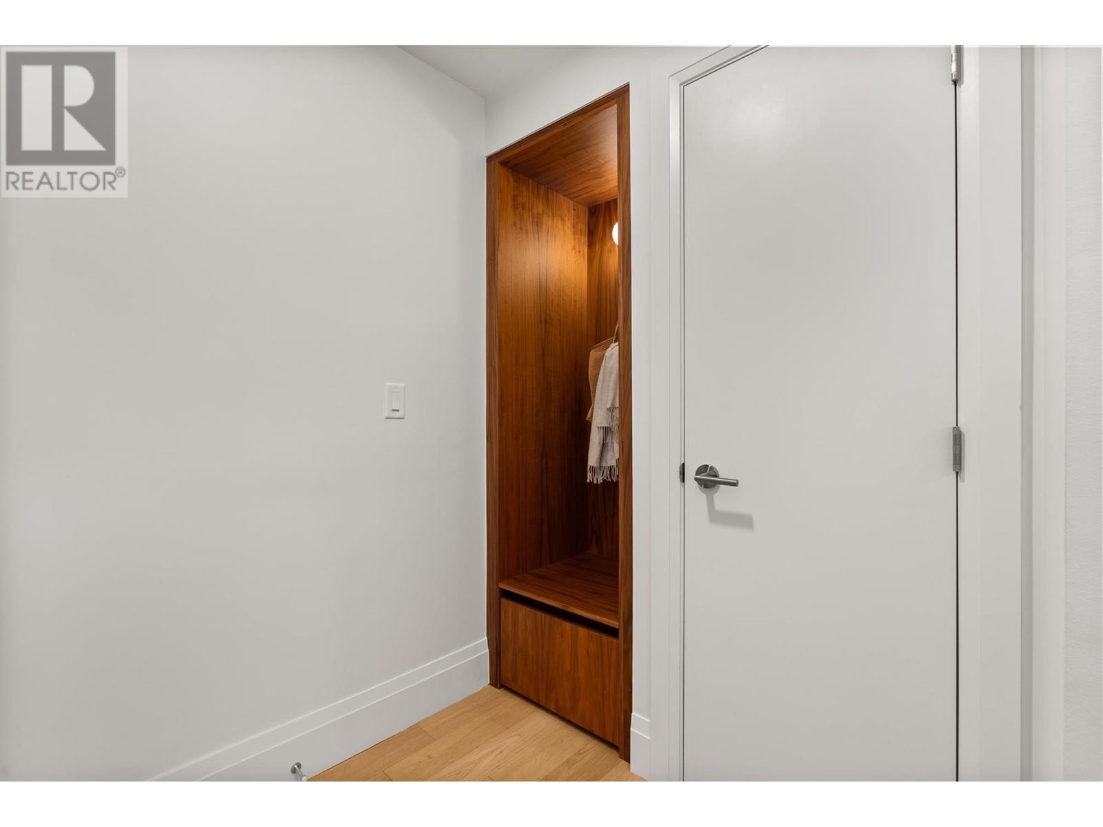 Listing Picture 31 of 39 : 605 2550 GARDEN DRIVE, Vancouver / 溫哥華 - 魯藝地產 Yvonne Lu Group - MLS Medallion Club Member