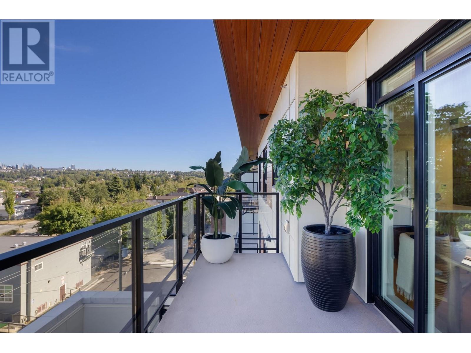 Listing Picture 34 of 39 : 605 2550 GARDEN DRIVE, Vancouver / 溫哥華 - 魯藝地產 Yvonne Lu Group - MLS Medallion Club Member