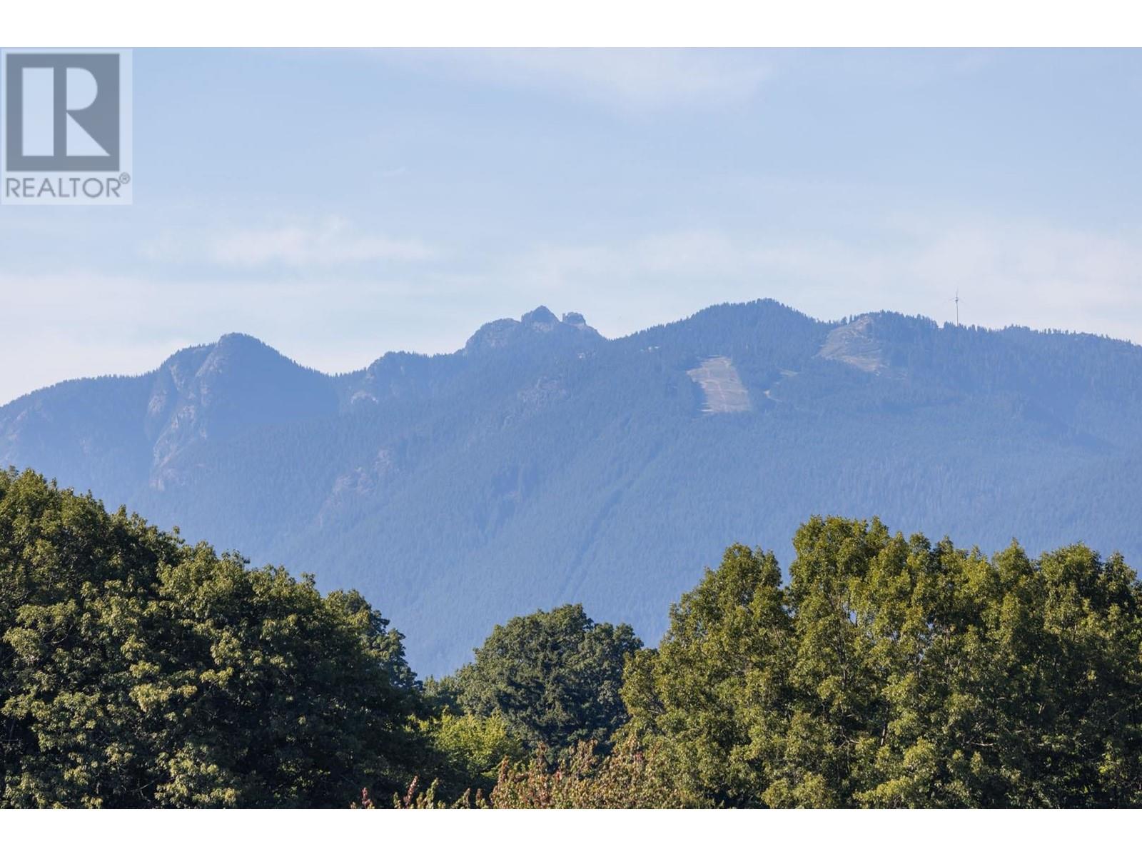 Listing Picture 38 of 39 : 605 2550 GARDEN DRIVE, Vancouver / 溫哥華 - 魯藝地產 Yvonne Lu Group - MLS Medallion Club Member