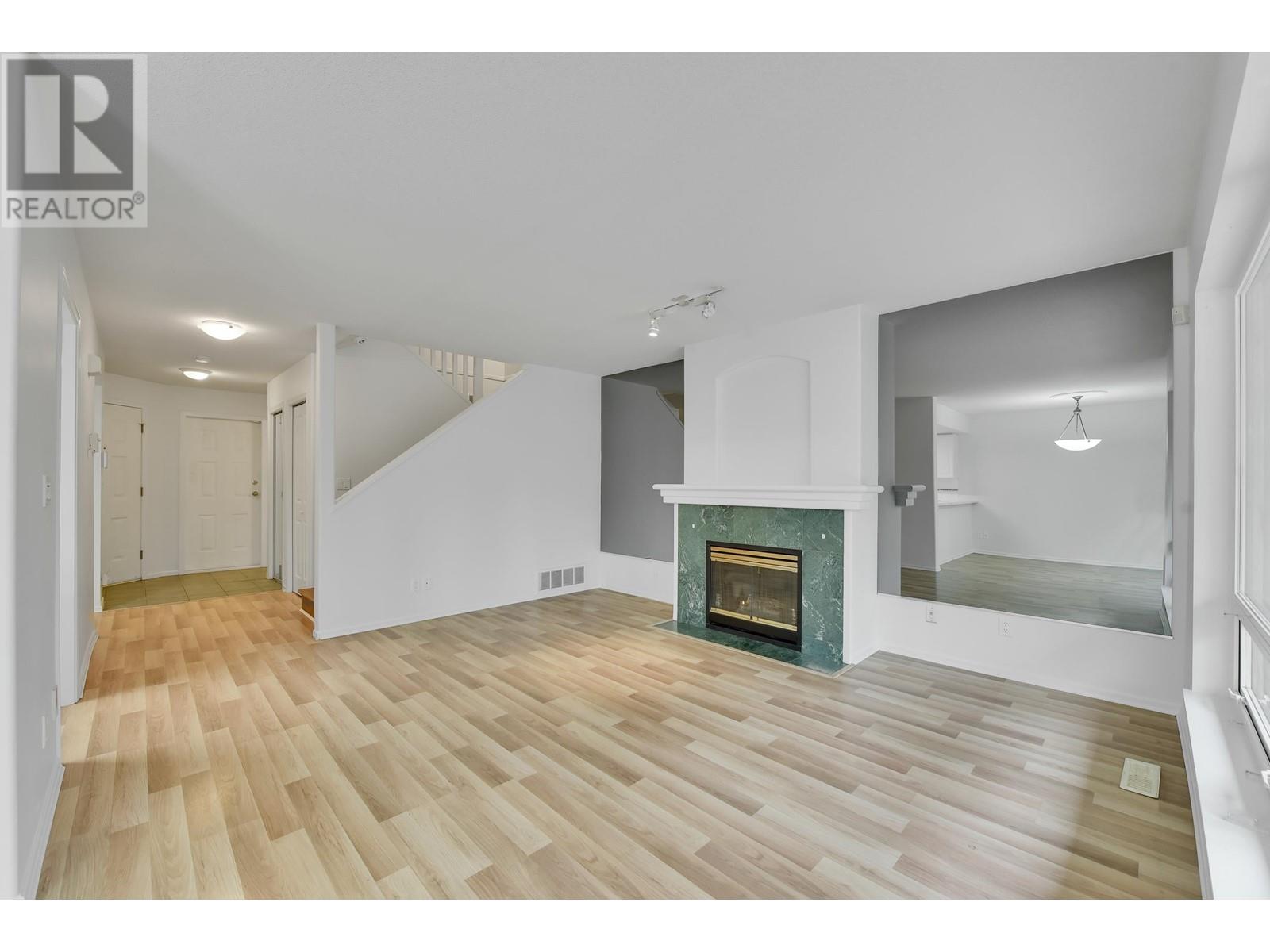 35 11737 236 Street, Maple Ridge, British Columbia V4R 2E5 - Photo 5 - R2958917
