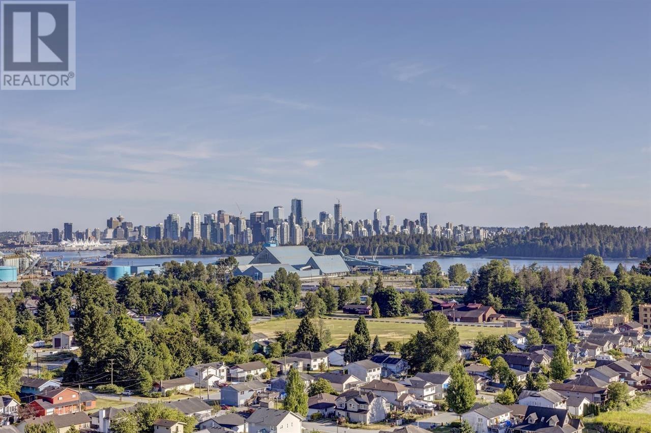 2104 200 KLAHANIE COURT