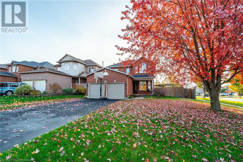 2 FENWICK Place, Waterdown, Ontario
